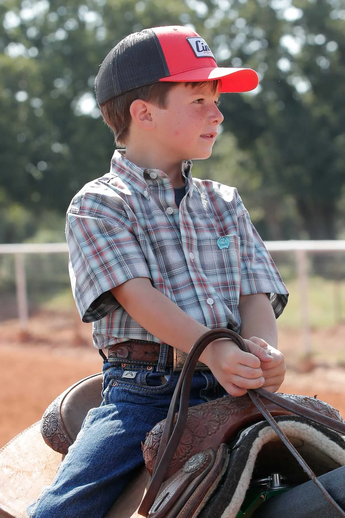 Cinch Youth Boy's S/S Classic Fit Plaid Western Button Down Shirt in Red & Teal