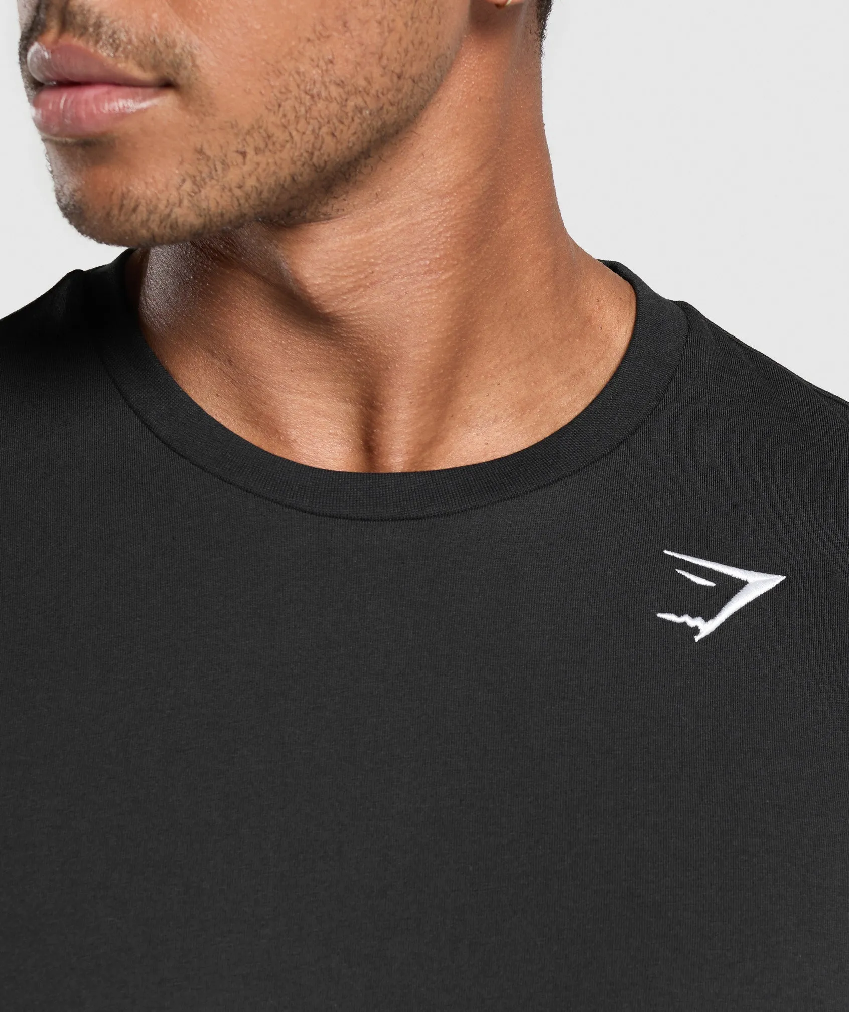 Gymshark Crest Long Sleeve T-Shirt - Black